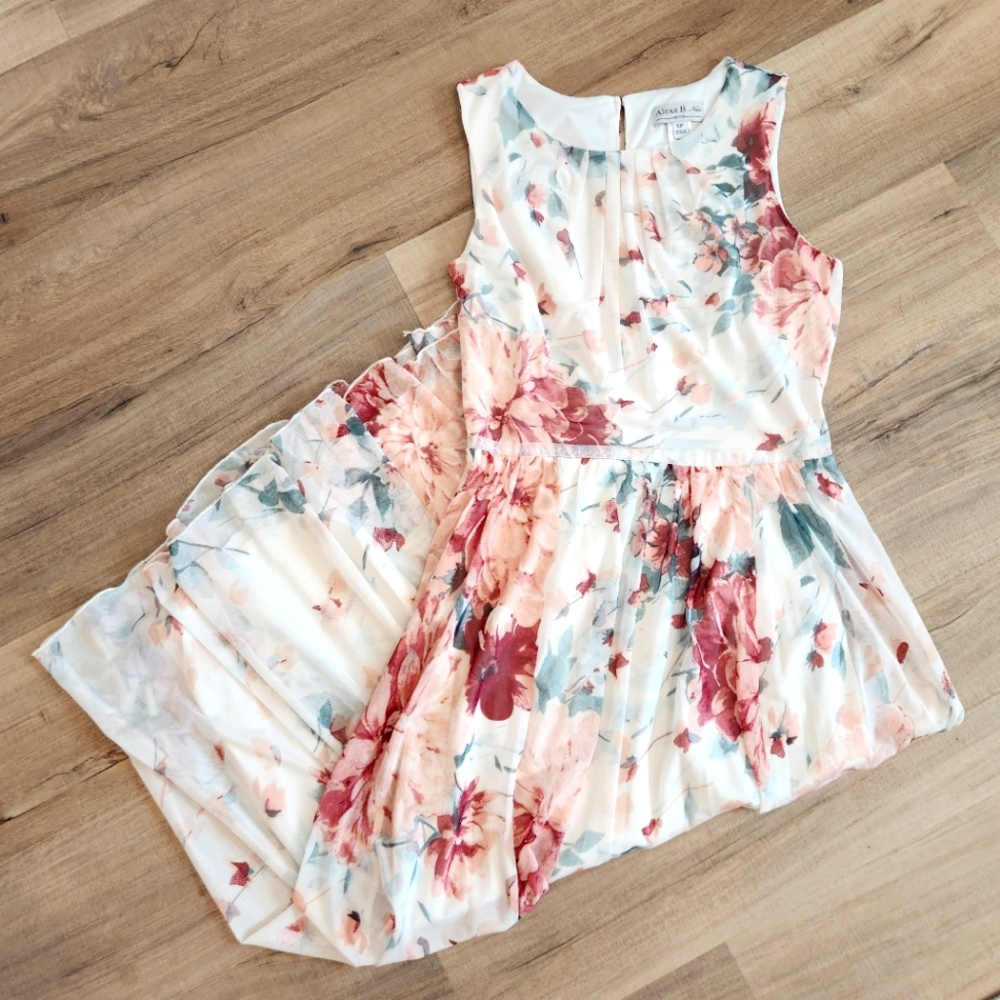 Floral Flowy Dress
